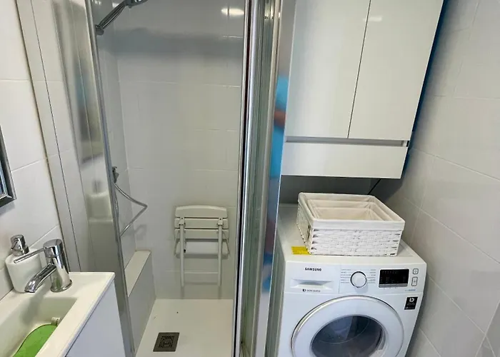 Sunny Beachside Retreat With Mountain And Sea Views * フエンヒロラ